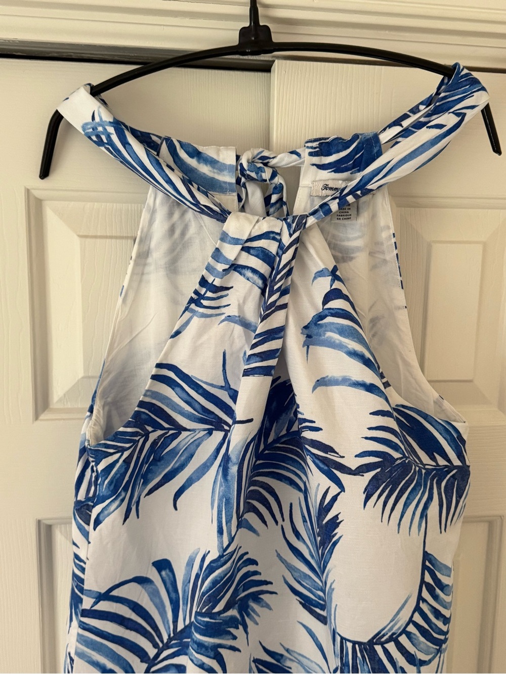 Tommy Bahama White Dress with Blue Palm Motif - Picture 3 of 12